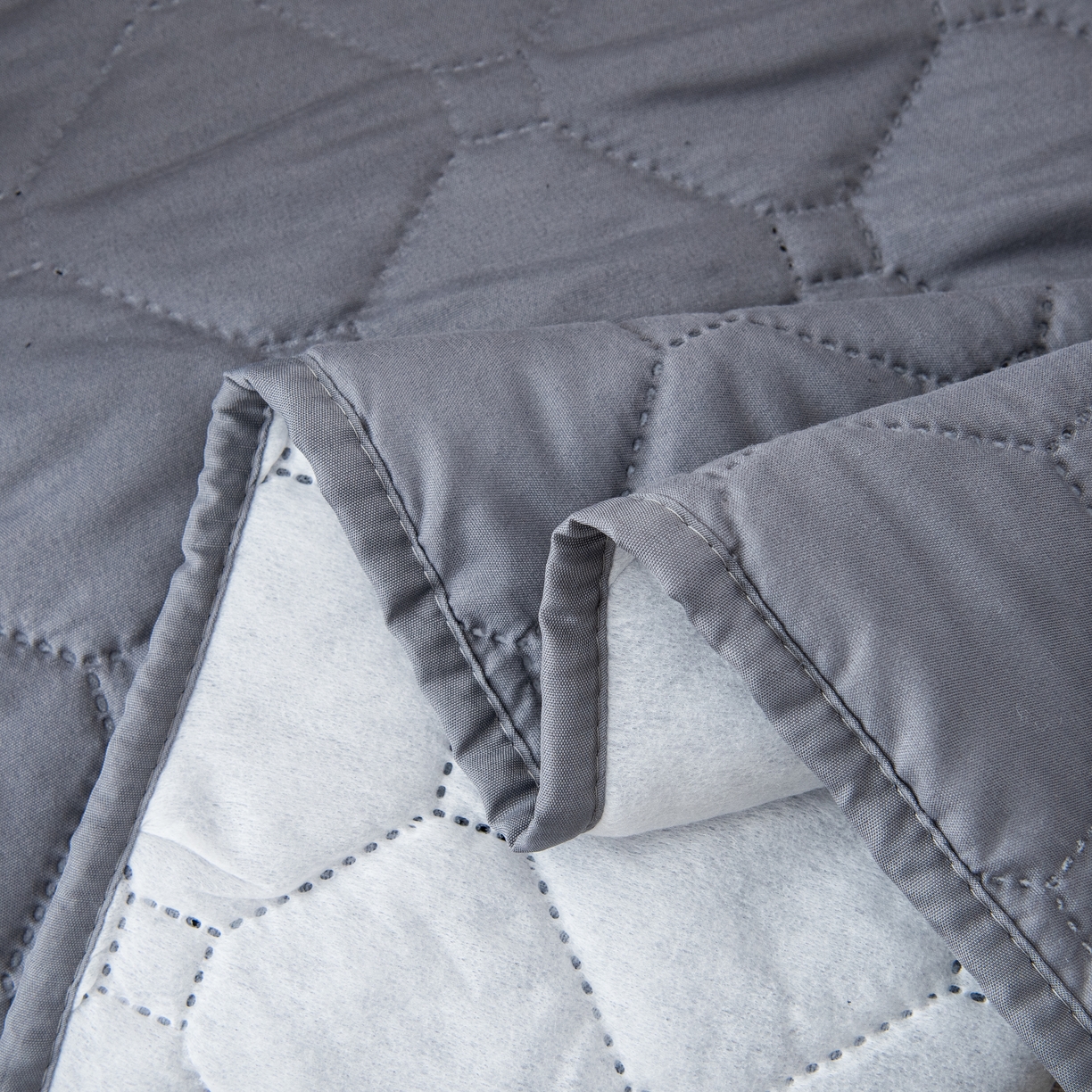 91家纺网 家纺一手货源 找家纺 飞翔家纺 2025新款加棉老虎椅椅垫 灰色