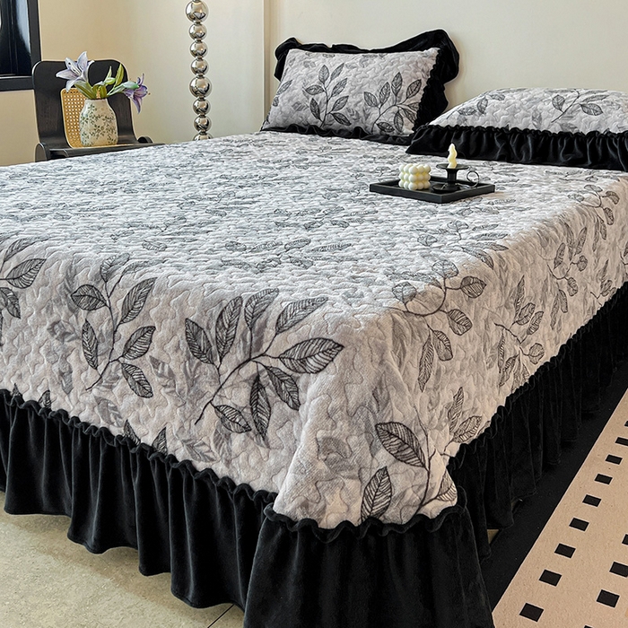 91家纺网 家纺一手货源 找家纺 （总）ME/ERA HOME寐时代 2025新款牛奶绒赫本风夹棉床盖四件套