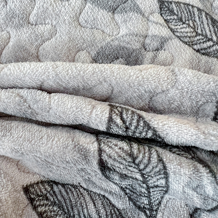 91家纺网 家纺一手货源 找家纺 ME/ERA HOME寐时代 2025新款牛奶绒赫本风夹棉床盖四件套 知叶-灰