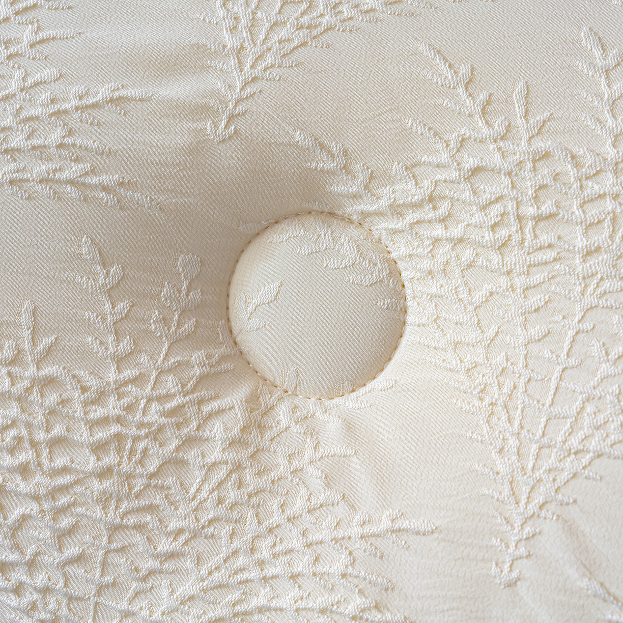 91家纺网 家纺一手货源 找家纺 蓝冰家纺 2025新款亲肤发财树提花大豆被子被芯 发财树-米白色