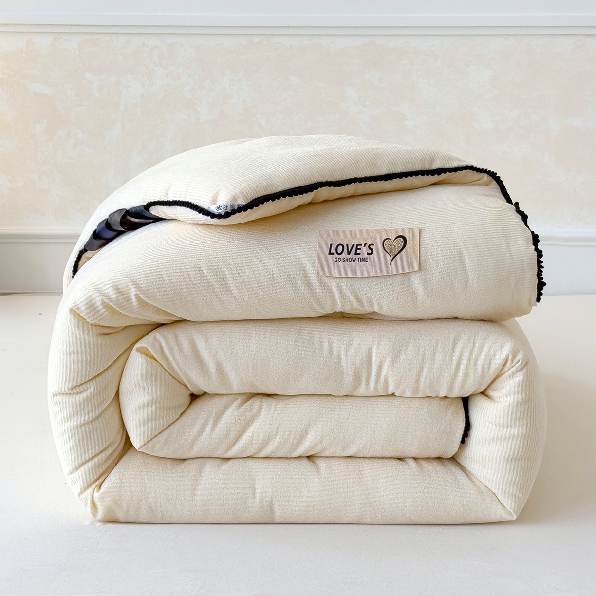 91家纺网 家纺一手货源 找家纺 蓝冰家纺 2025新款保暖雪尼绒大豆被冬被被子被芯 奶白色