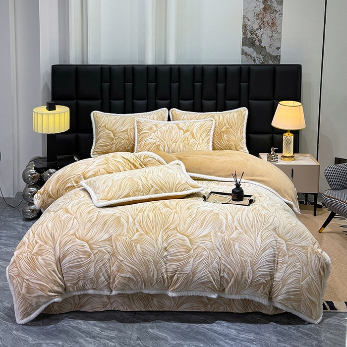 91家纺网 家纺一手货源 找家纺 （总）ME/ERA HOME寐时代 2025新款牛奶绒立体雕花兔毛绒包边单品被套