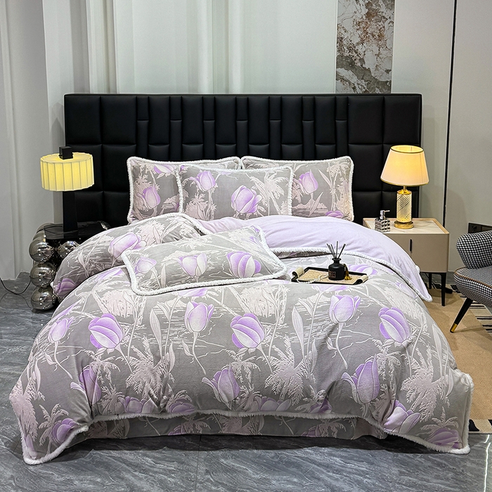 91家纺网 家纺一手货源 找家纺 （总）ME/ERA HOME寐时代 2025新款牛奶绒立体雕花兔毛绒包边单品被套