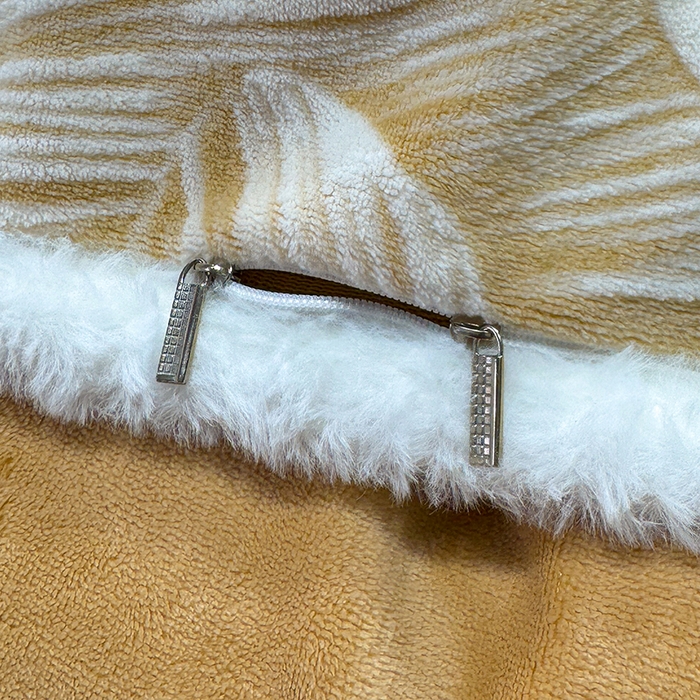 91家纺网 家纺一手货源 找家纺 ME/ERA HOME寐时代 2025新款牛奶绒立体雕花兔毛绒包边单品被套 北欧经典