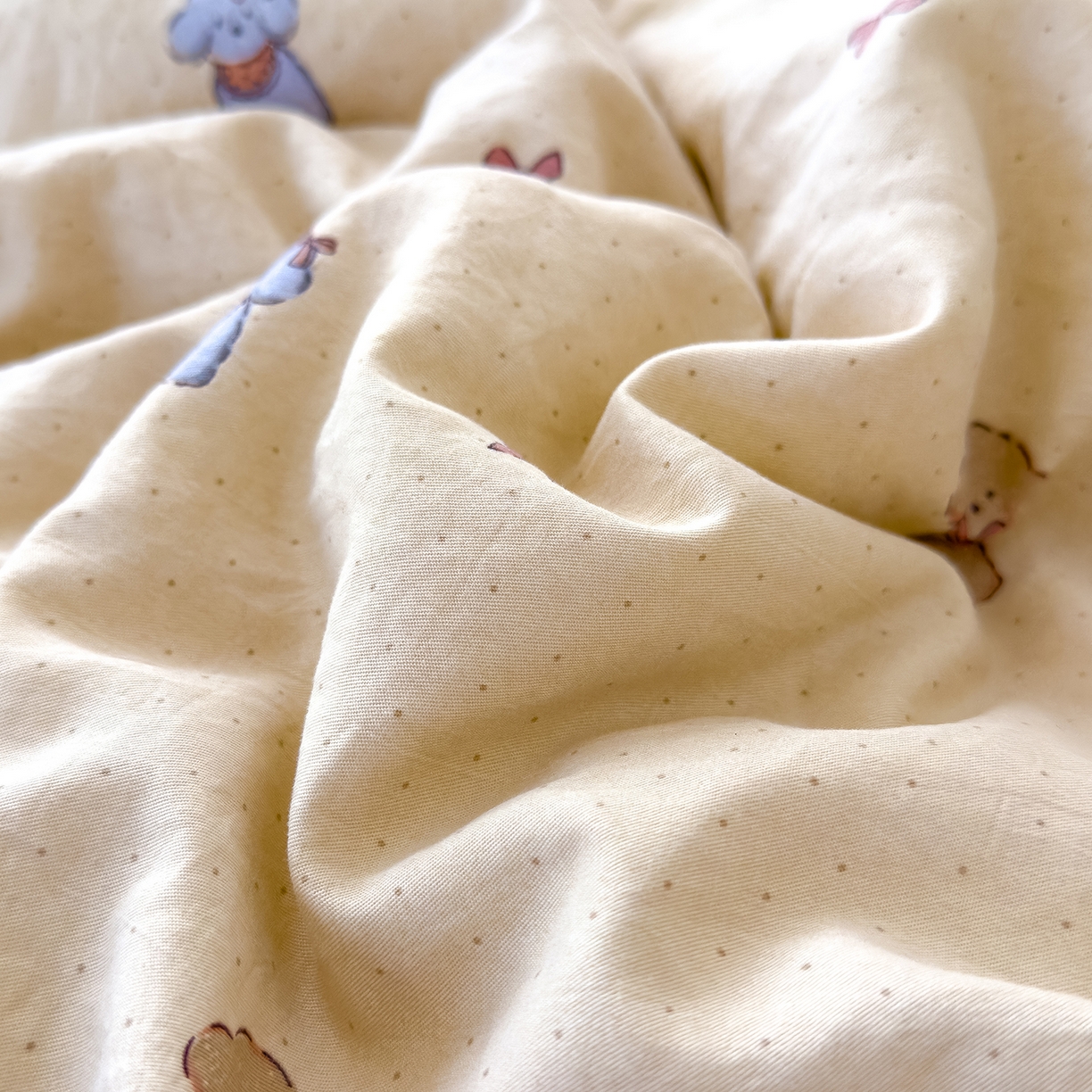 91家纺网 家纺一手货源 找家纺 （总）蓝冰家纺 2025新款亚朵棉印花大豆冬被被子被芯