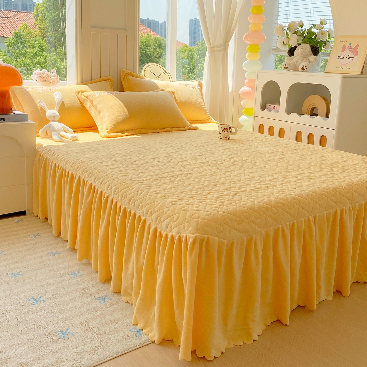91家纺网 家纺一手货源 找家纺 悦织湾家纺 2025新款牛奶绒四件套纯色贴布绣床单款床盖款床上用品四件套时尚小兔2025新款加厚 床盖款-时尚小兔-黄