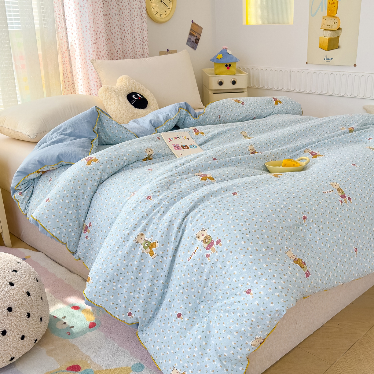 91家纺网 家纺一手货源 找家纺 蓝冰家纺 2025新款亚朵棉印花大豆冬被被子被芯 可爱卡比