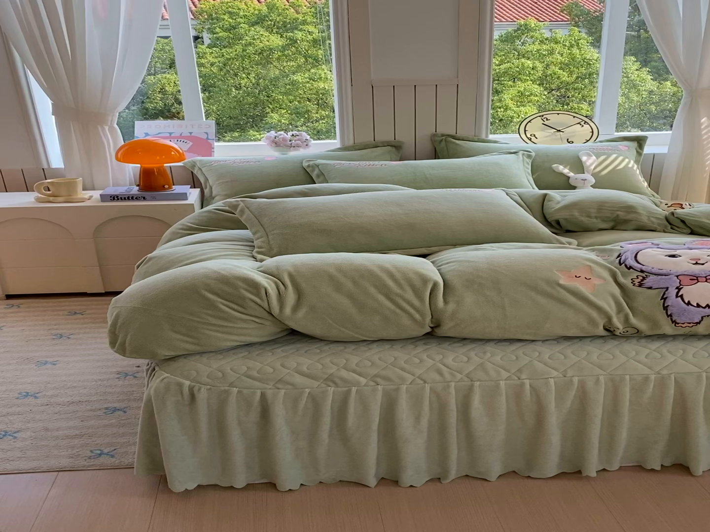 91家纺网 家纺一手货源 找家纺 悦织湾家纺 2025新款牛奶绒四件套纯色贴布绣床单款床盖款床上用品四件套时尚小兔2025新款加厚 床盖款-时尚小兔-绿