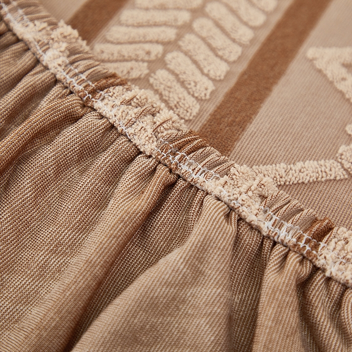 91家纺网 家纺一手货源 找家纺 飞翔家纺 2025新款棕菱沙发套沙发垫 棕菱-驼色