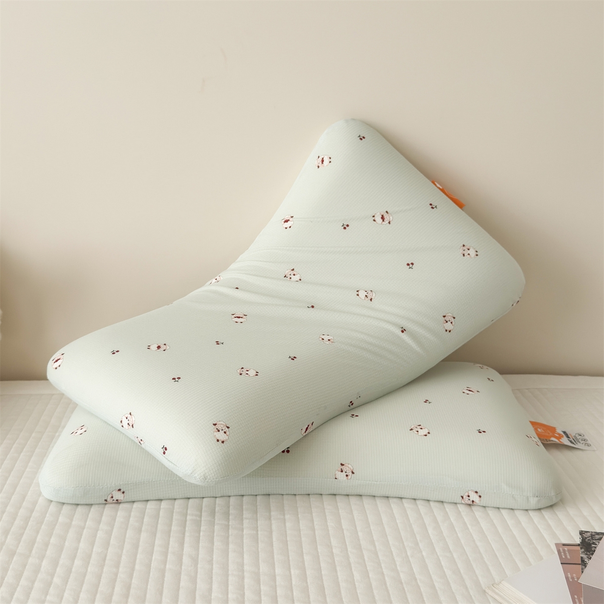 91家纺网 家纺一手货源 找家纺 （总）麦肯锡 2025新款可爱碎花儿童记忆枕-终版