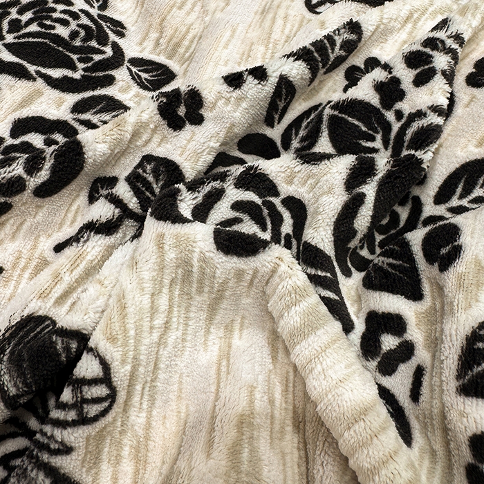 91家纺网 家纺一手货源 找家纺 ME/ERA HOME寐时代 2025新款牛奶绒8.5斤立体雕花兔毛绒包边四件套 蝶恋花香