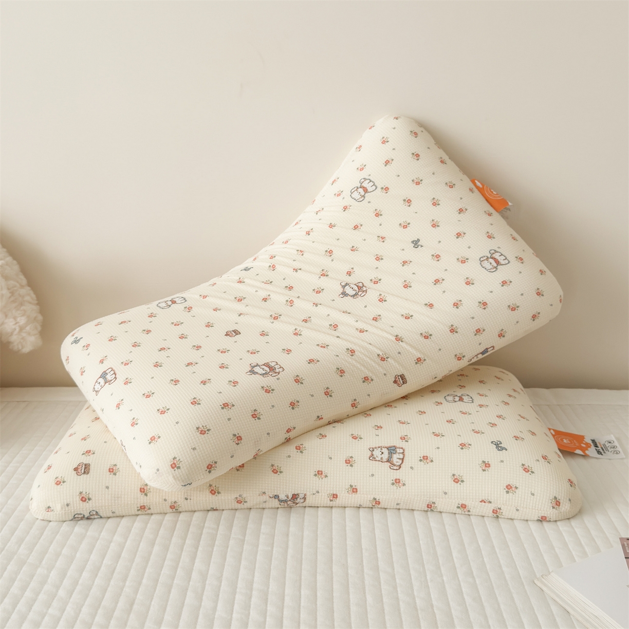 91家纺网 家纺一手货源 找家纺 （总）麦肯锡 2025新款可爱碎花儿童记忆枕-终版