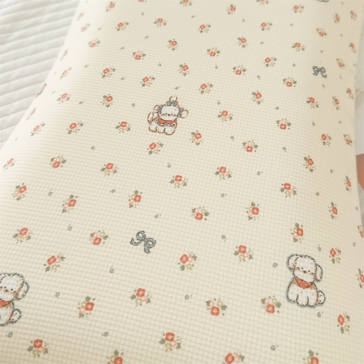 91家纺网 家纺一手货源 找家纺 （总）麦肯锡 2025新款可爱碎花儿童记忆枕-终版