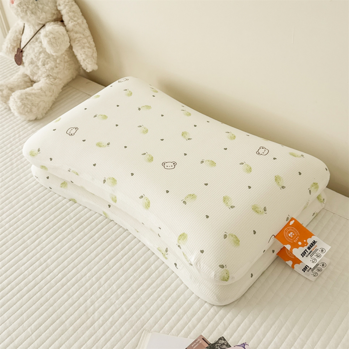 91家纺网 家纺一手货源 找家纺 麦肯锡 2025新款可爱碎花儿童记忆枕-终版 萌熊乖乖