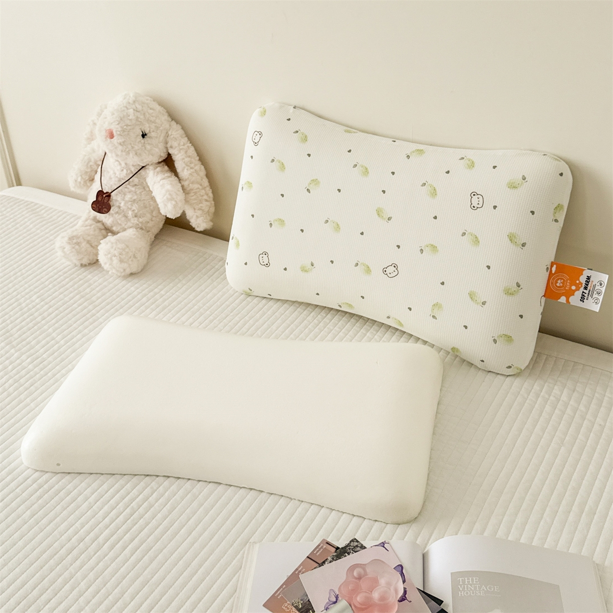 91家纺网 家纺一手货源 找家纺 麦肯锡 2025新款可爱碎花儿童记忆枕-终版 萌熊乖乖