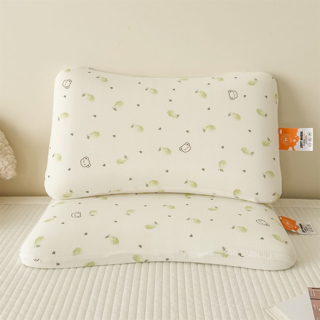 91家纺网 家纺一手货源 找家纺 麦肯锡 2025新款可爱碎花儿童记忆枕-终版 萌熊乖乖