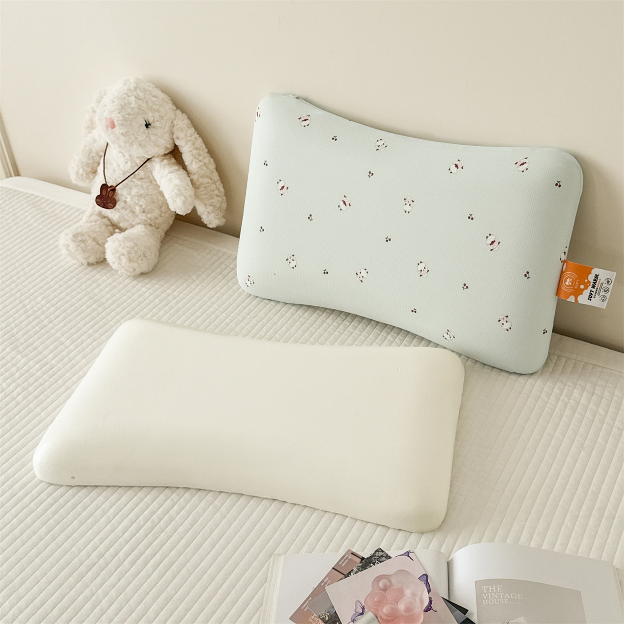 91家纺网 家纺一手货源 找家纺 麦肯锡 2025新款可爱碎花儿童记忆枕-终版 咩咩樱桃