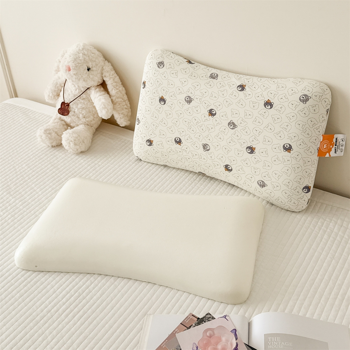 91家纺网 家纺一手货源 找家纺 麦肯锡 2025新款可爱碎花儿童记忆枕-终版 甜梦小熊