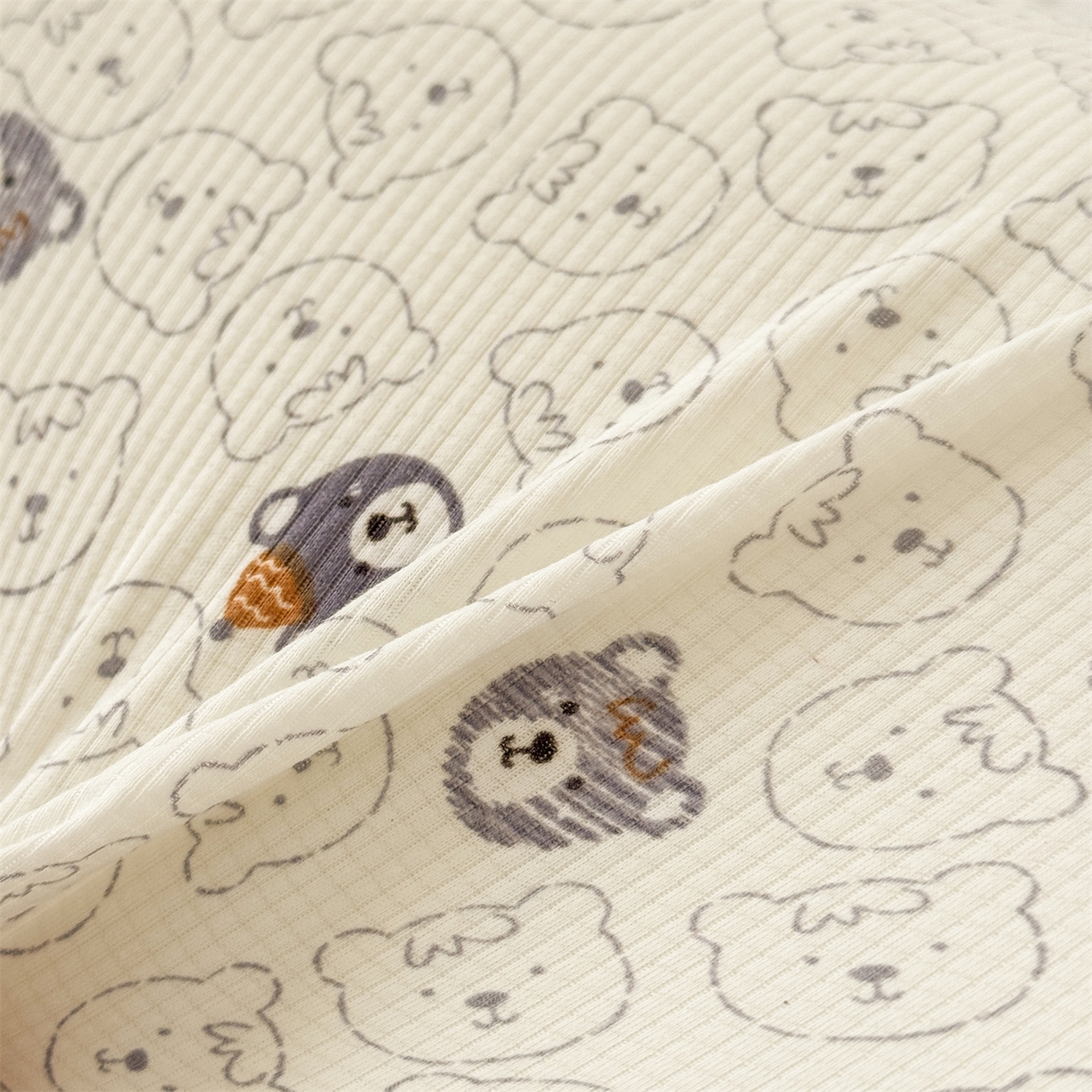 91家纺网 家纺一手货源 找家纺 麦肯锡 2025新款可爱碎花儿童记忆枕-终版 甜梦小熊