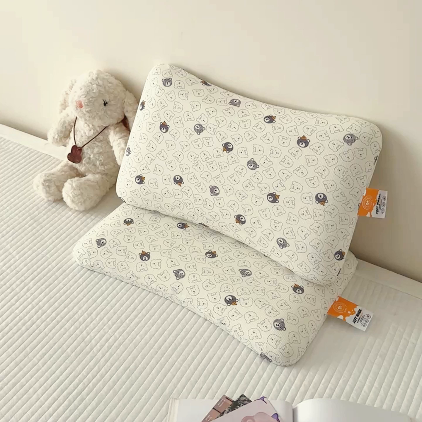 91家纺网 家纺一手货源 找家纺 麦肯锡 2025新款可爱碎花儿童记忆枕-终版 甜梦小熊