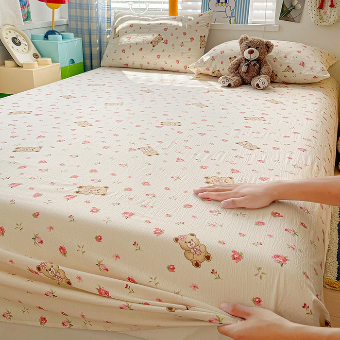 91家纺网 家纺一手货源 找家纺 维娜斯家纺 2025新款A类水洗棉双层纱床单单件 小熊花园