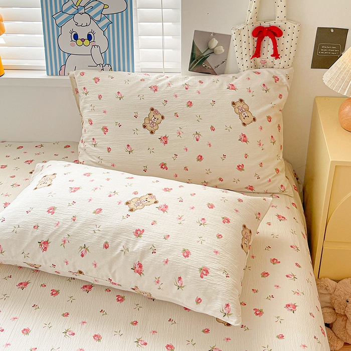 91家纺网 家纺一手货源 找家纺 维娜斯家纺 2025新款A类水洗棉双层纱床单单件 小熊花园