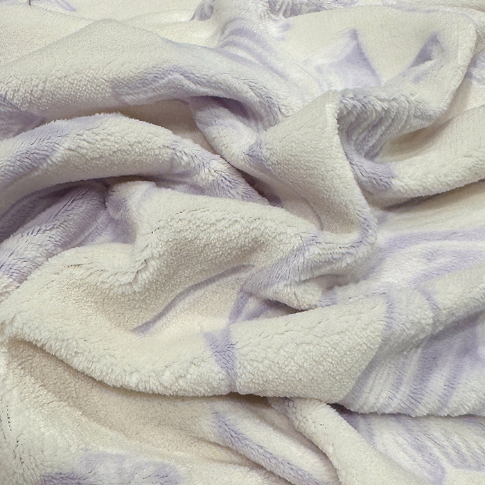 91家纺网 家纺一手货源 找家纺 ME/ERA HOME寐时代 2025新款牛奶绒8.5斤立体雕花兔毛绒包边四件套 花枝飞舞