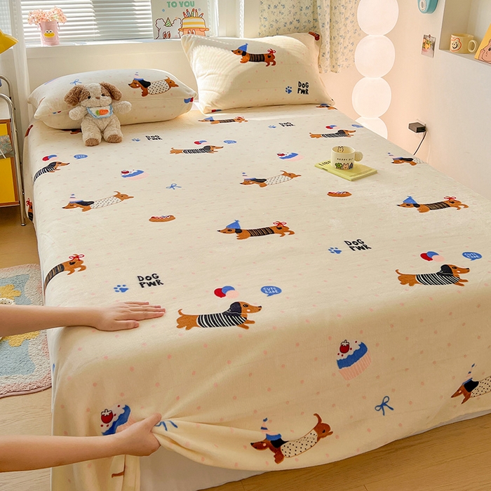 91家纺网 家纺一手货源 找家纺 维娜斯家纺 2025新款卡通牛奶绒印花床单单件 欢度节日