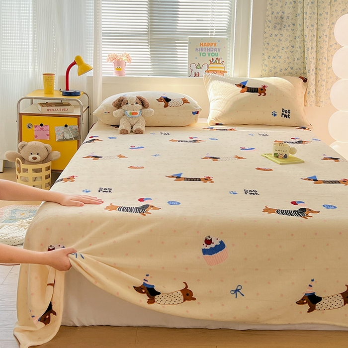 91家纺网 家纺一手货源 找家纺 维娜斯家纺 2025新款卡通牛奶绒印花床单单件 欢度节日