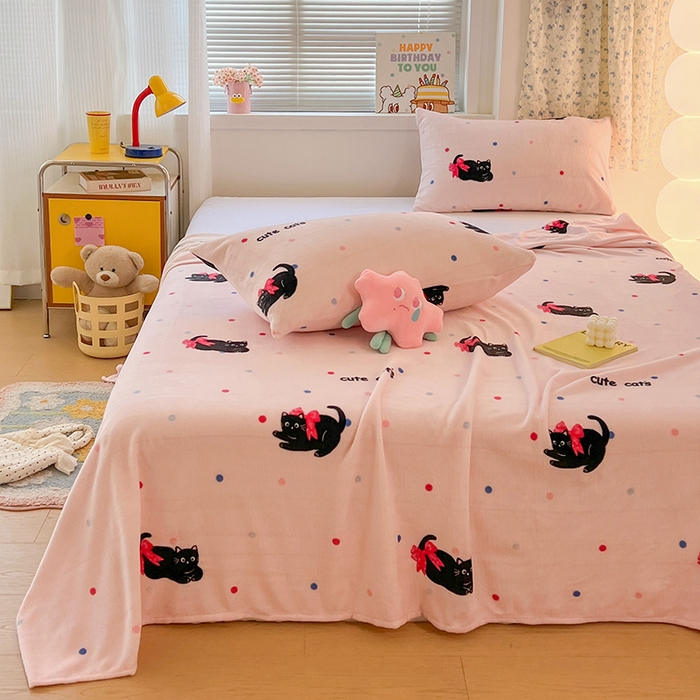 91家纺网 家纺一手货源 找家纺 维娜斯家纺 2025新款卡通牛奶绒印花床单单件 可爱猫咪