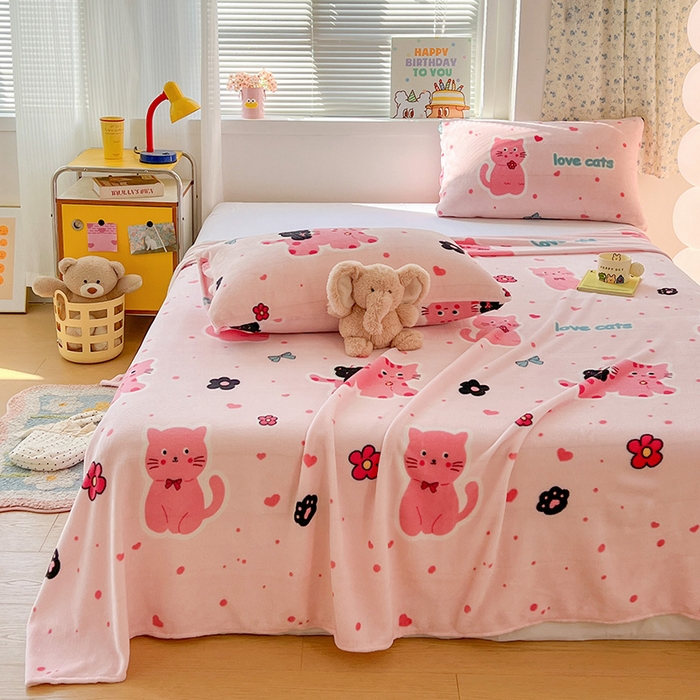 91家纺网 家纺一手货源 找家纺 维娜斯家纺 2025新款卡通牛奶绒印花床单单件 欢乐猫咪