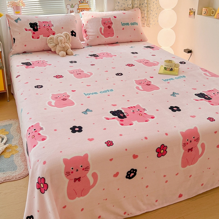 91家纺网 家纺一手货源 找家纺 维娜斯家纺 2025新款卡通牛奶绒印花床单单件 欢乐猫咪