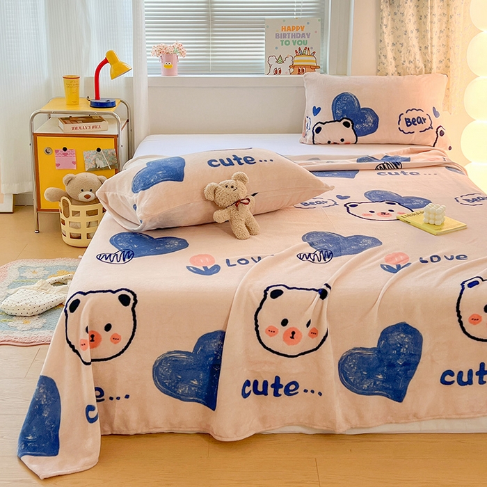 91家纺网 家纺一手货源 找家纺 维娜斯家纺 2025新款卡通牛奶绒印花床单单件 魅力小熊