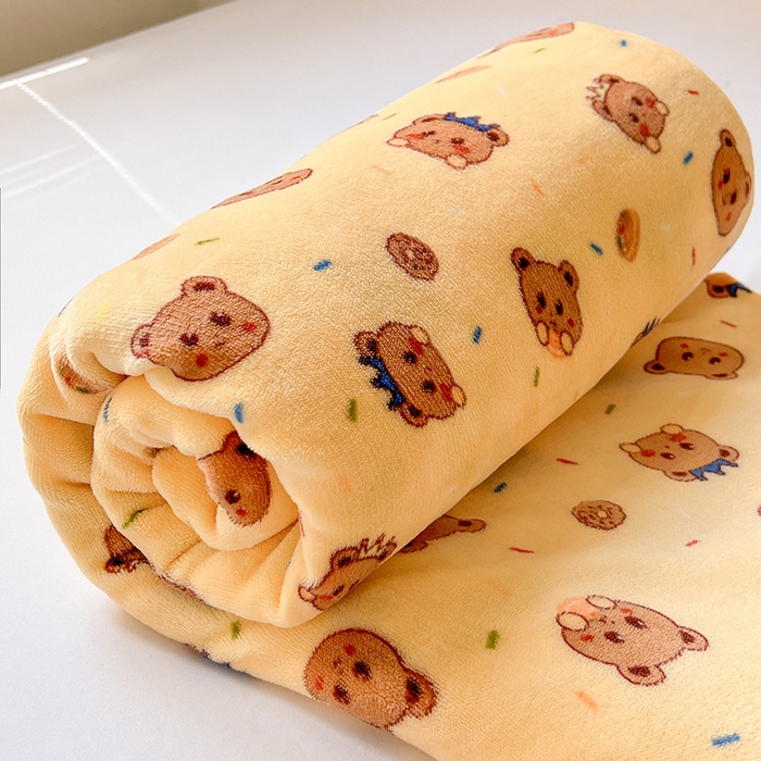 91家纺网 家纺一手货源 找家纺 维娜斯家纺 2025新款卡通牛奶绒印花床单单件 小熊梦梦