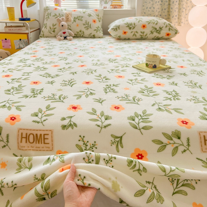 91家纺网 家纺一手货源 找家纺 维娜斯家纺 2025新款卡通牛奶绒印花床单单件 青柠薄荷