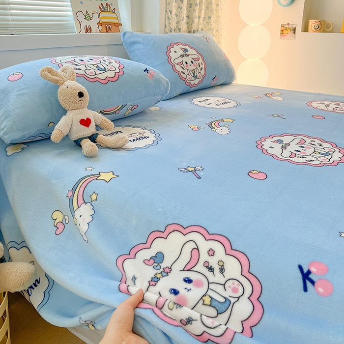 91家纺网 家纺一手货源 找家纺 维娜斯家纺 2025新款卡通牛奶绒印花床单单件 萌萌哈奇
