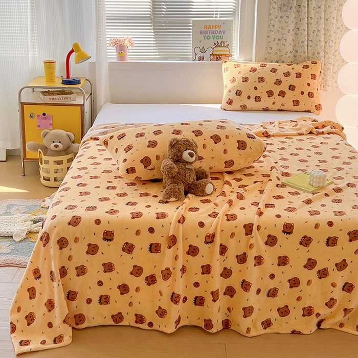 91家纺网 家纺一手货源 找家纺 维娜斯家纺 2025新款卡通牛奶绒印花床单单件 小熊梦梦