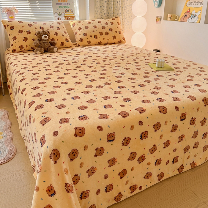 91家纺网 家纺一手货源 找家纺 维娜斯家纺 2025新款卡通牛奶绒印花床单单件 小熊梦梦