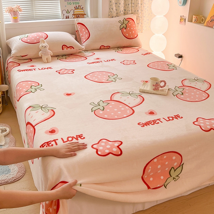 91家纺网 家纺一手货源 找家纺 维娜斯家纺 2025新款卡通牛奶绒印花床单单件 草莓酱