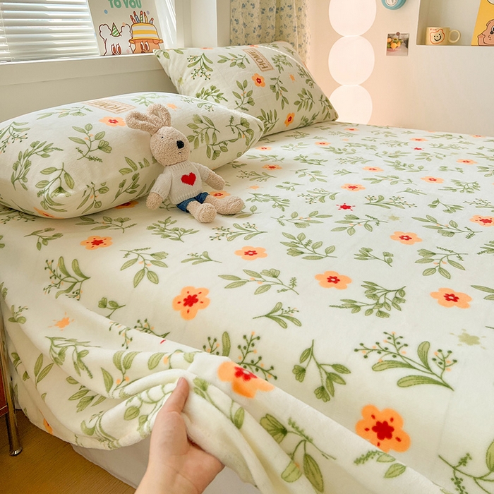 91家纺网 家纺一手货源 找家纺 维娜斯家纺 2025新款卡通牛奶绒印花床单单件 青柠薄荷