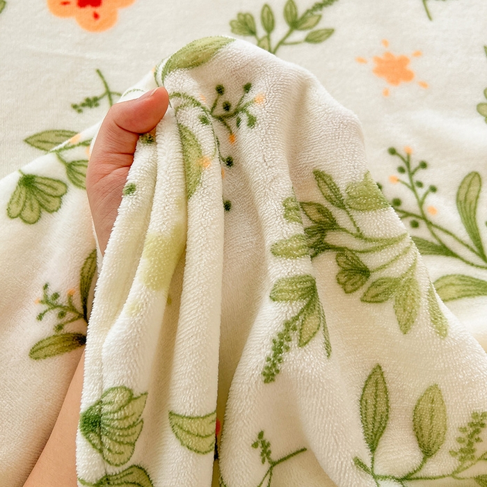 91家纺网 家纺一手货源 找家纺 维娜斯家纺 2025新款卡通牛奶绒印花床单单件 青柠薄荷