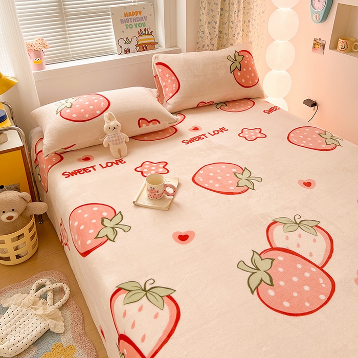 91家纺网 家纺一手货源 找家纺 维娜斯家纺 2025新款卡通牛奶绒印花床单单件 草莓酱