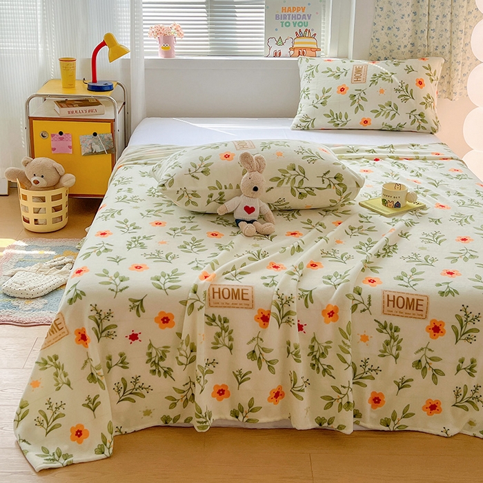 91家纺网 家纺一手货源 找家纺 维娜斯家纺 2025新款卡通牛奶绒印花床单单件 青柠薄荷