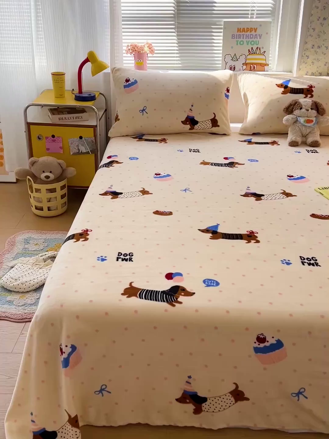 91家纺网 家纺一手货源 找家纺 维娜斯家纺 2025新款卡通牛奶绒印花床单单件 欢度节日