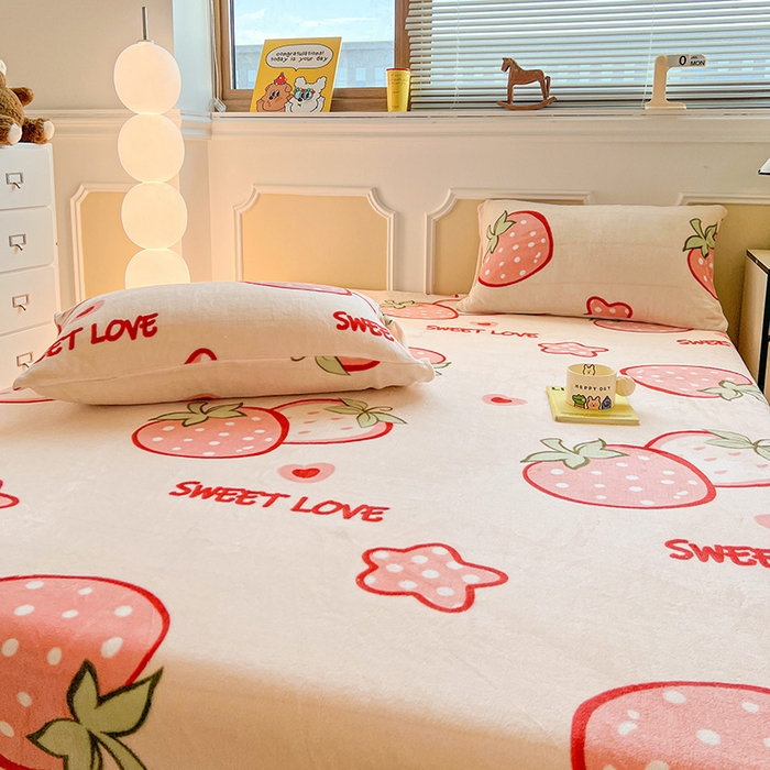 91家纺网 家纺一手货源 找家纺 （总）维娜斯家纺 2025新款卡通牛奶绒印花床笠单件