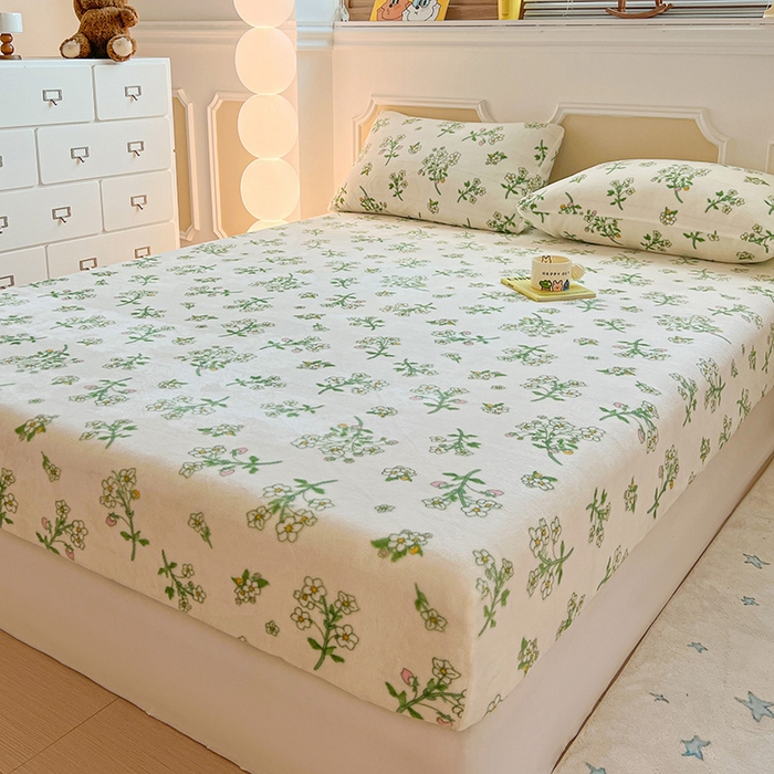 91家纺网 家纺一手货源 找家纺 维娜斯家纺 2025新款卡通牛奶绒印花床笠单件 仙草