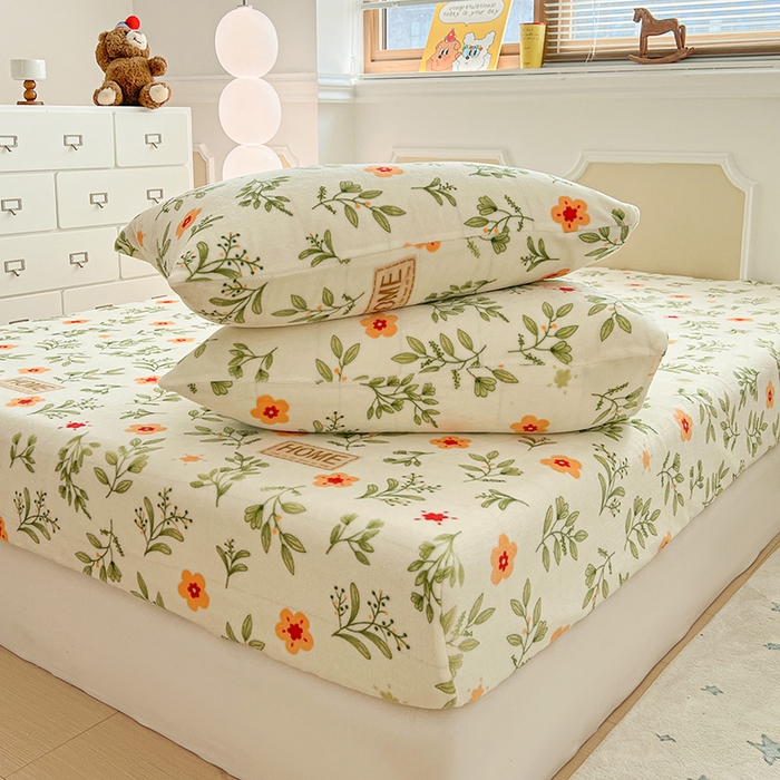 91家纺网 家纺一手货源 找家纺 维娜斯家纺 2025新款卡通牛奶绒印花床笠单件 青柠薄荷