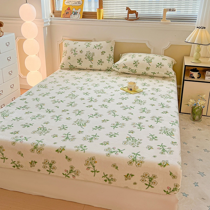 91家纺网 家纺一手货源 找家纺 维娜斯家纺 2025新款卡通牛奶绒印花床笠单件 仙草