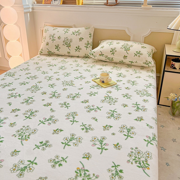 91家纺网 家纺一手货源 找家纺 维娜斯家纺 2025新款卡通牛奶绒印花床笠单件 仙草