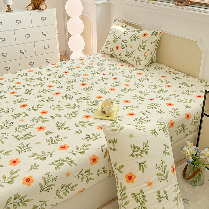 91家纺网 家纺一手货源 找家纺 维娜斯家纺 2025新款卡通牛奶绒印花床笠单件 青柠薄荷